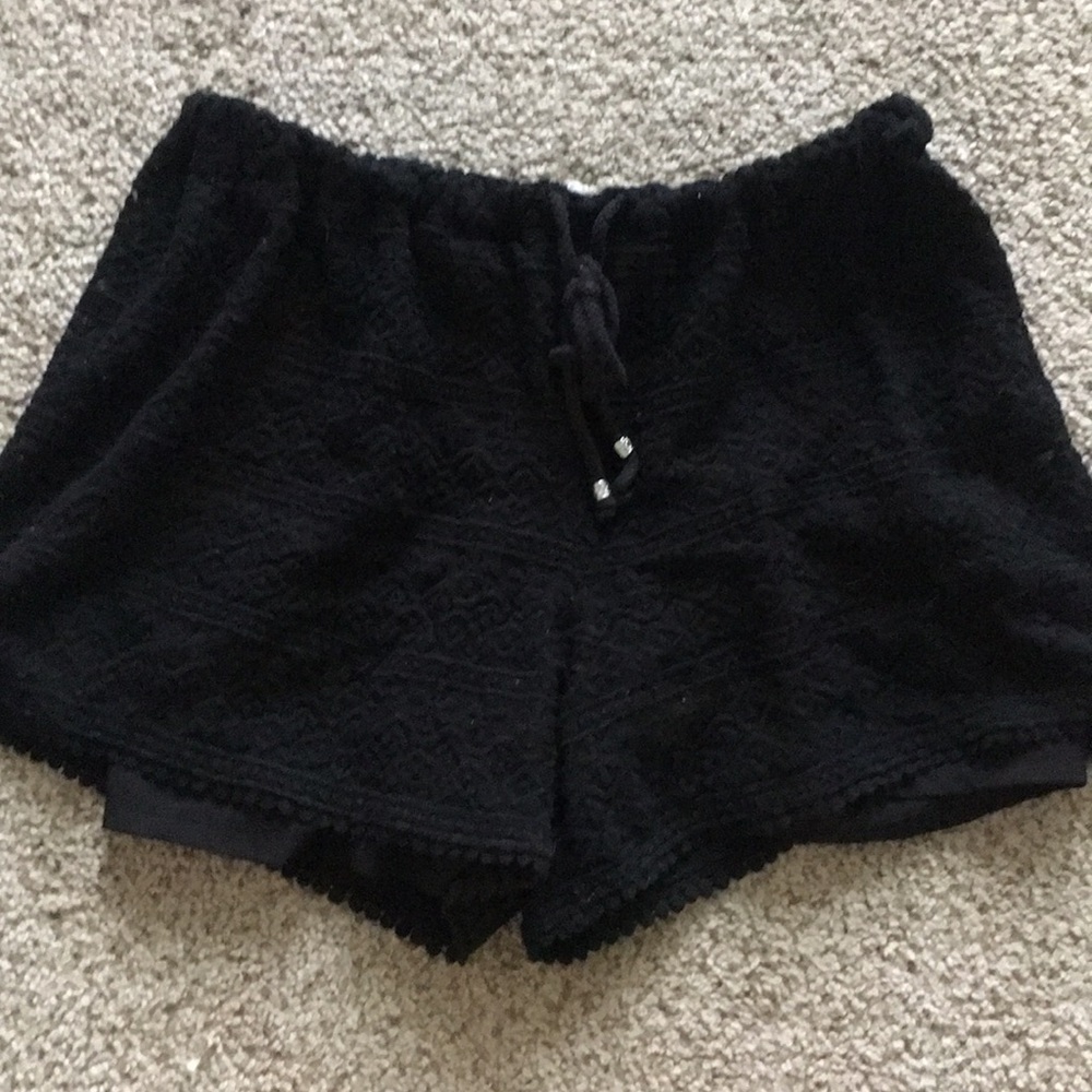 Vince Camino black shorts